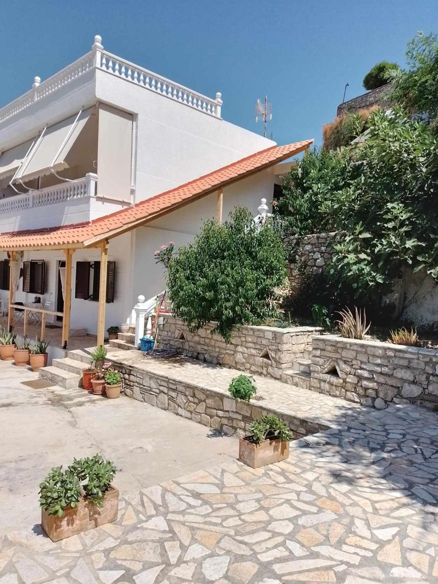 Vogklis House Hotel Qeparo Exterior photo
